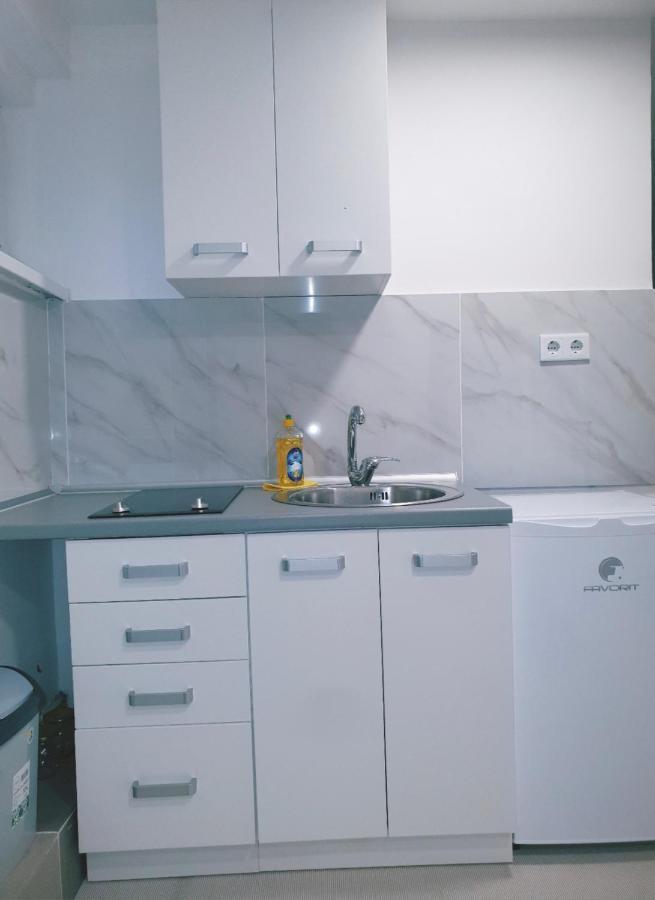 Apartments Arna Високо Экстерьер фото
